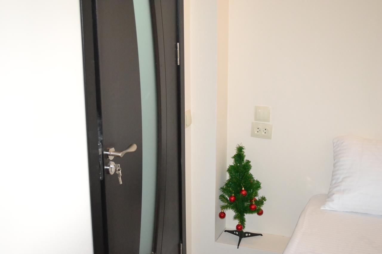 Hotel Rustaveli 36 Τυφλίδα Δωμάτιο φωτογραφία